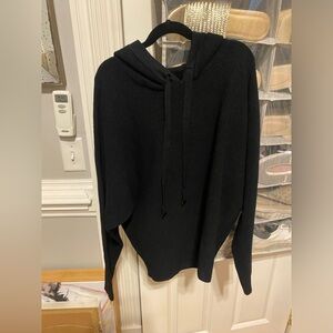 Cyrus black sweatshirt sweater top.